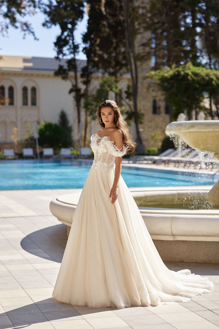 Dress GR011 from the Golden Ray collection by Angeo Bridal