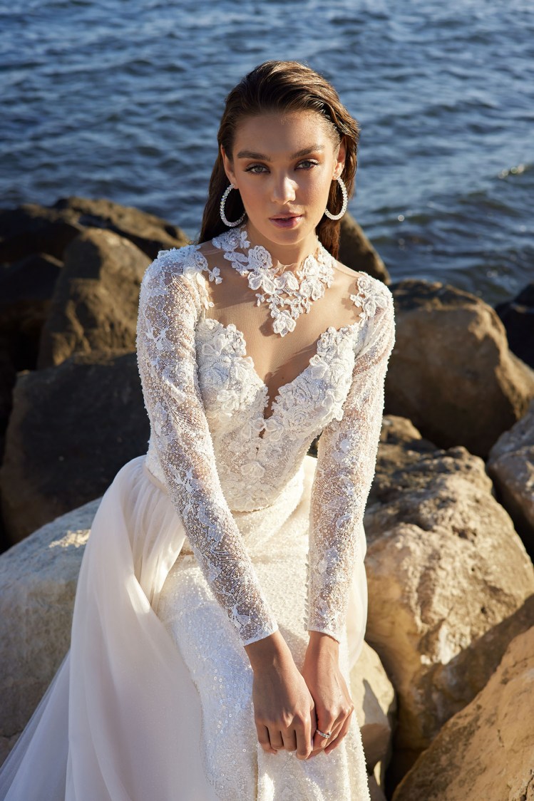 Dress GR021 from the Golden Ray collection by Angeo Bridal