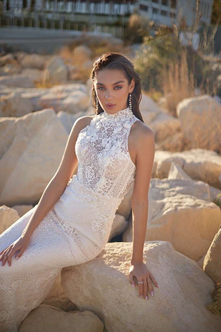 Dress GR022 from the Golden Ray collection by Angeo Bridal