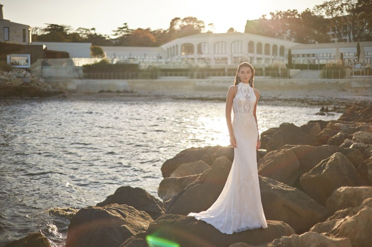 Dress GR022 from the Golden Ray collection by Angeo Bridal