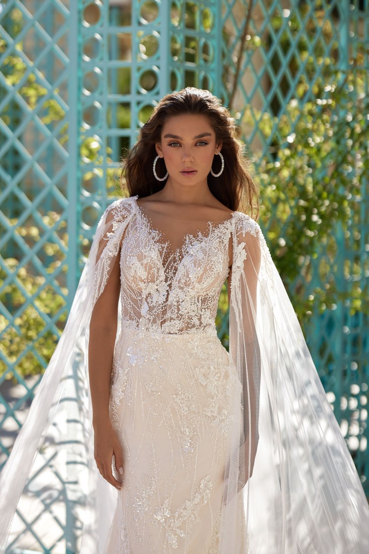 Dress GR023 from the Golden Ray collection by Angeo Bridal