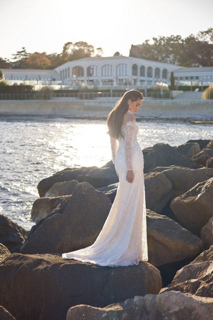 Dress GR024 from the Golden Ray collection by Angeo Bridal
