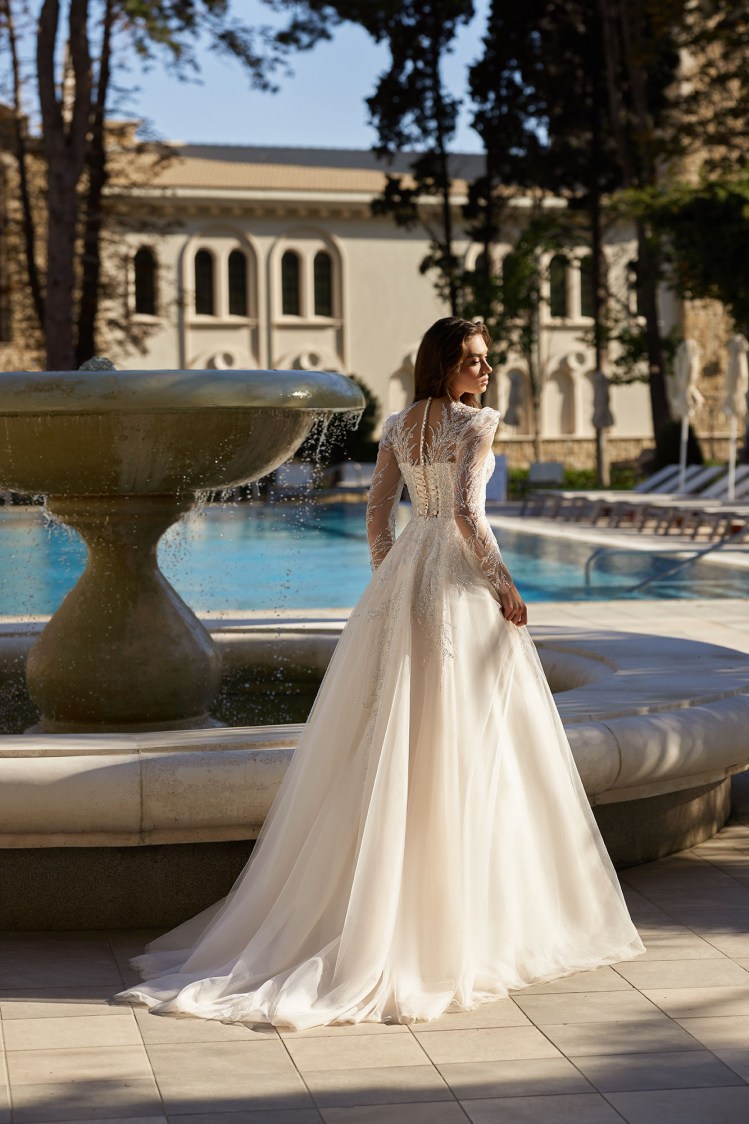 Dress GR026 from the Golden Ray collection by Angeo Bridal