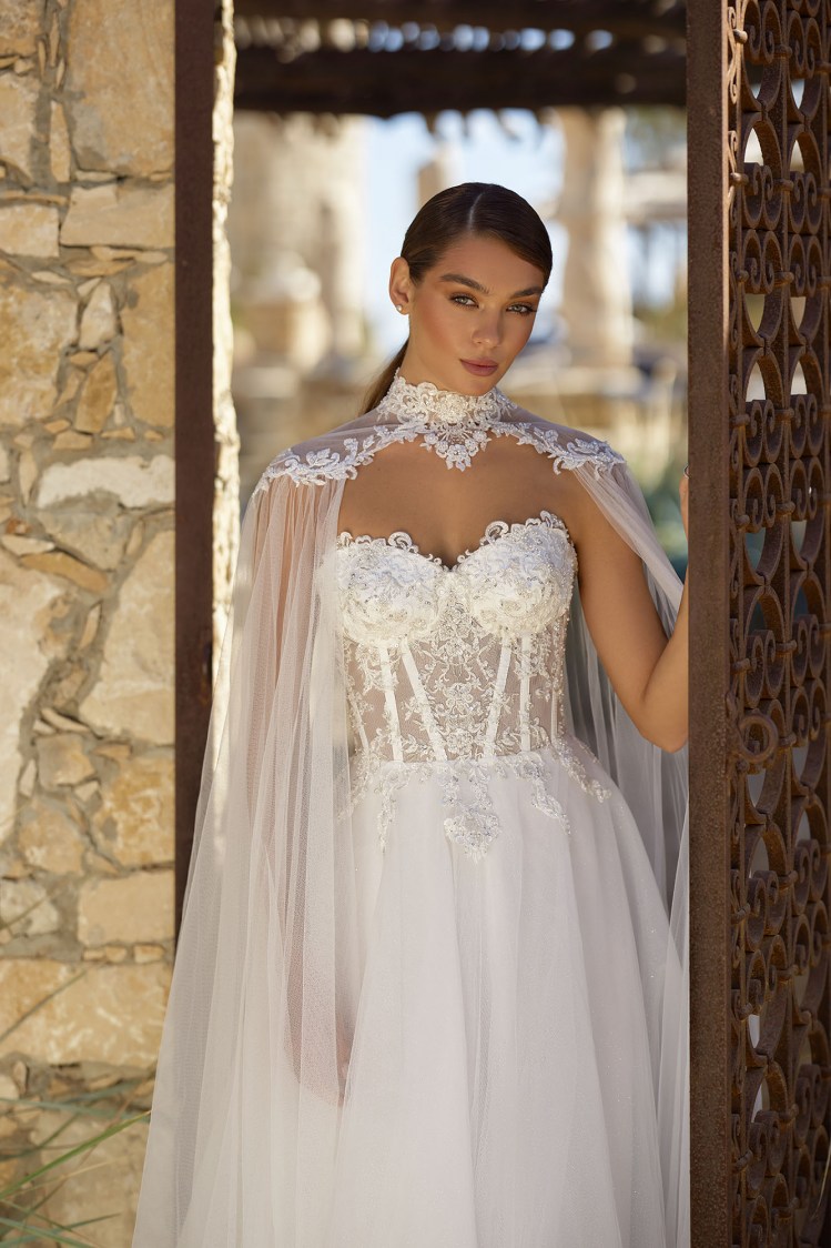 Dress GR031 from the Golden Ray collection by Angeo Bridal