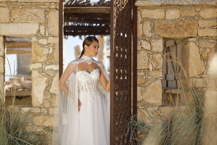 Dress GR031 from the Golden Ray collection by Angeo Bridal
