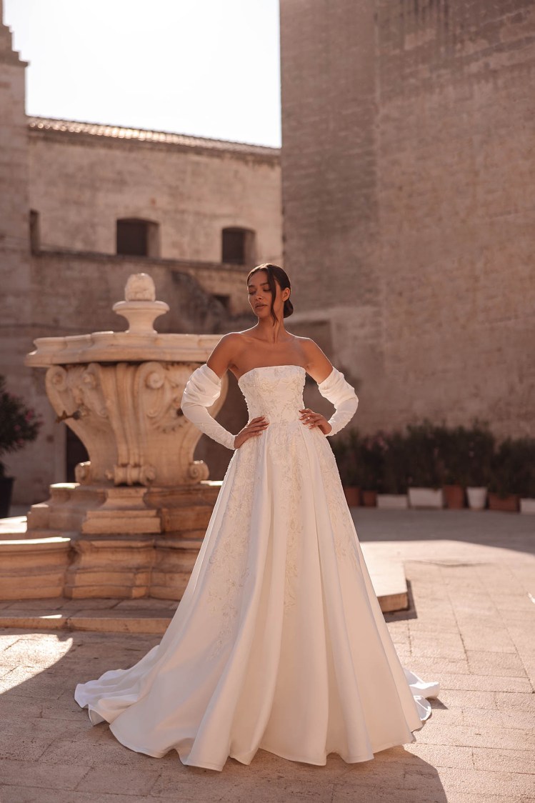 Плаття M271 Aspen з колекції Monopoli від Angeo Bridal