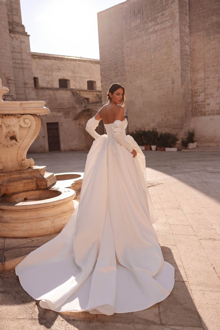 Плаття M271 Aspen з колекції Monopoli від Angeo Bridal