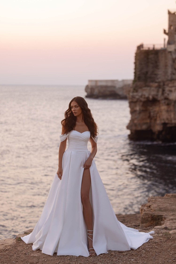 Плаття M275 Gianna з колекції Monopoli від Angeo Bridal