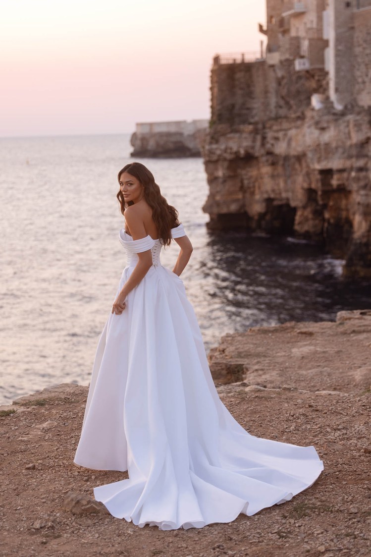 Плаття M275 Gianna з колекції Monopoli від Angeo Bridal