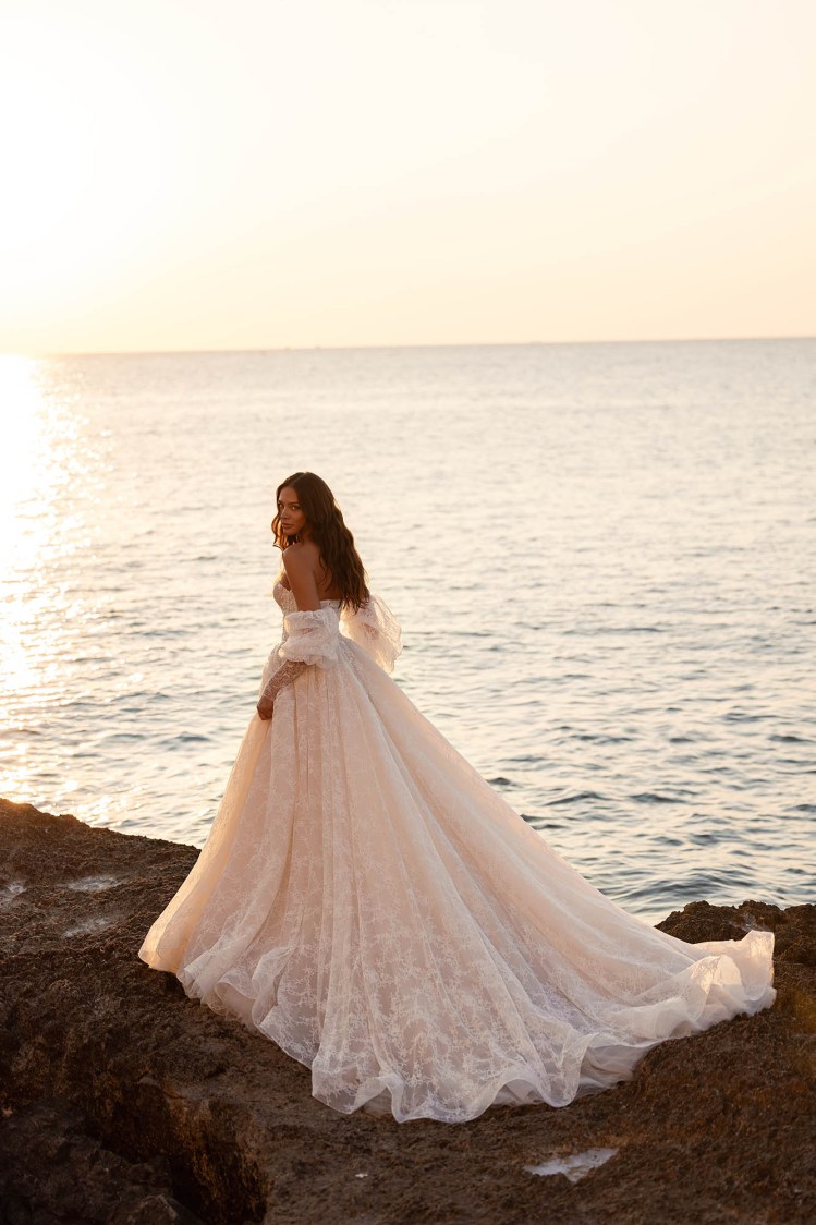 Плаття M285 Caprielle з колекції Monopoli від Angeo Bridal