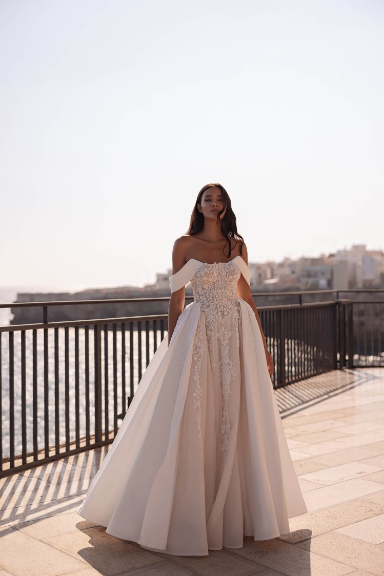 Плаття M294 Alvara з колекції Monopoli від Angeo Bridal