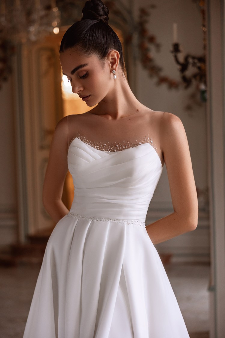 Dress RE233 Robbie from the Royal Elegance collection by Angeo Bridal