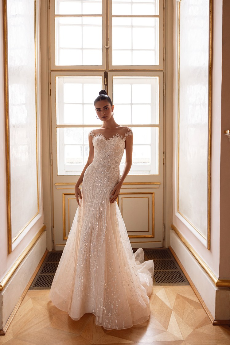 Dress RE236 Fiorina from the Royal Elegance collection by Angeo Bridal