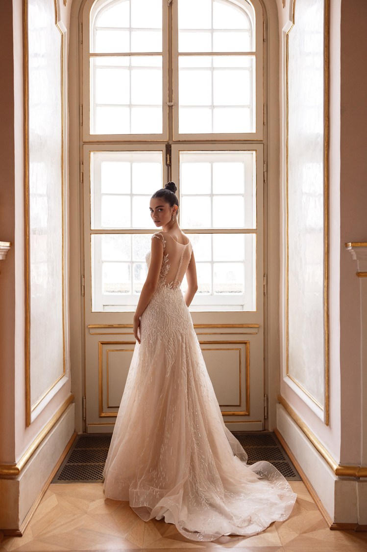 Dress RE236 Fiorina from the Royal Elegance collection by Angeo Bridal