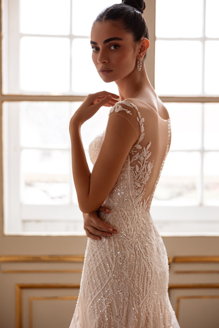 Dress RE236 Fiorina from the Royal Elegance collection by Angeo Bridal