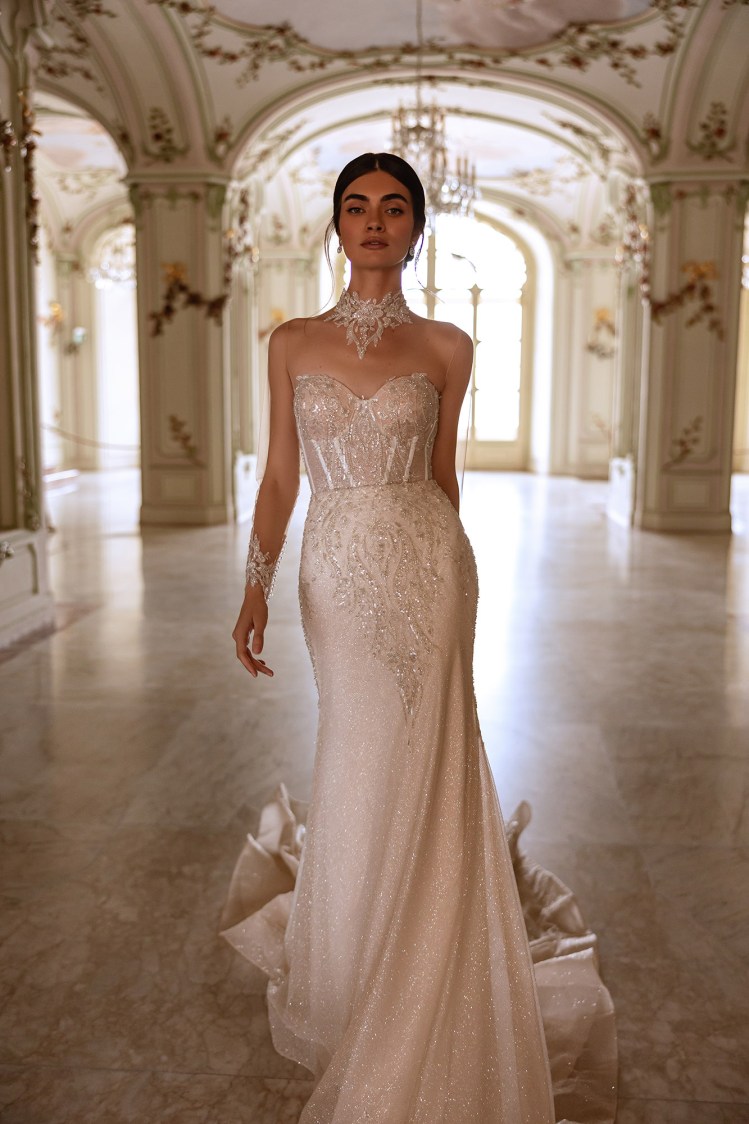 Dress RE237 Moreina from the Royal Elegance collection by Angeo Bridal