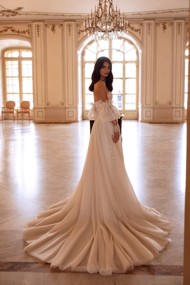 Dress RE242 Elara from the Royal Elegance collection by Angeo Bridal