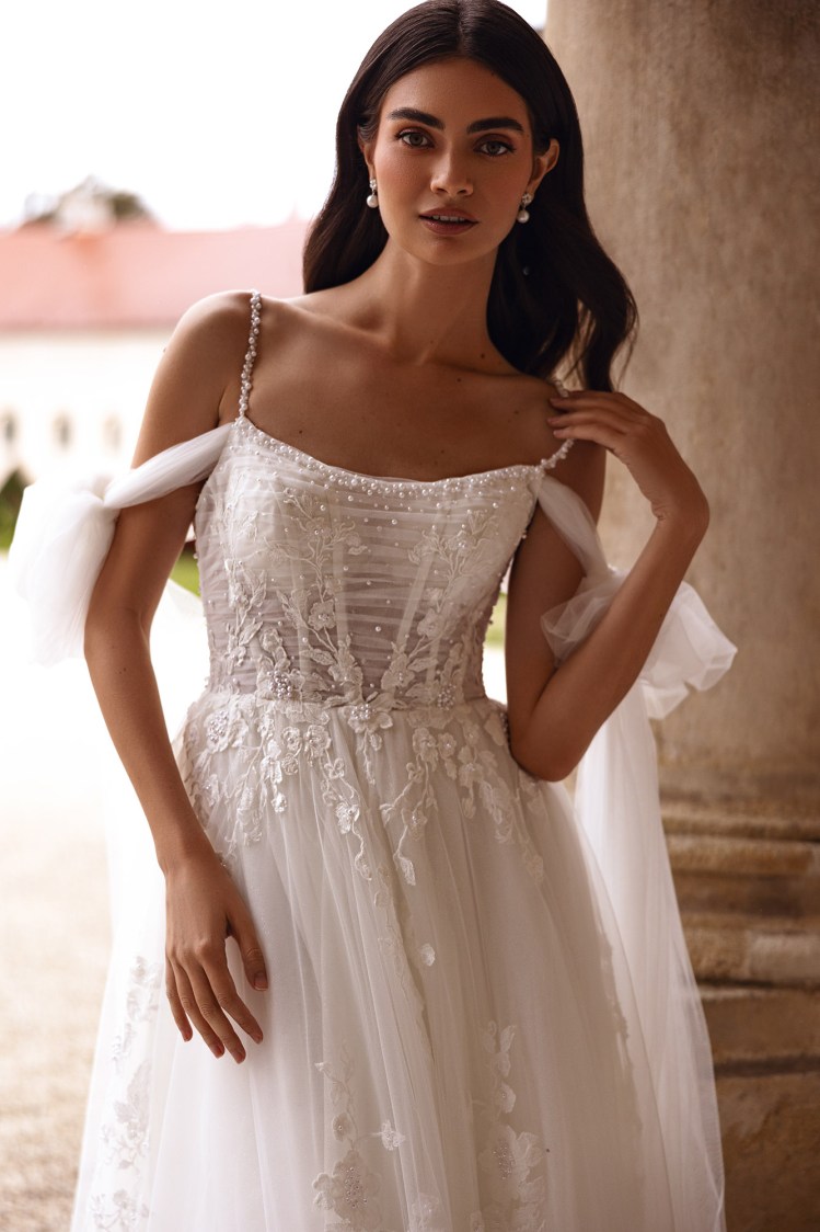 Dress RE255 Darcy from the Royal Elegance collection by Angeo Bridal