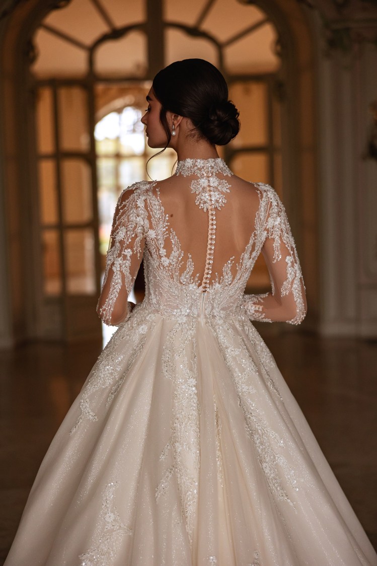 Dress RE256 Jacqueline from the Royal Elegance collection by Angeo Bridal